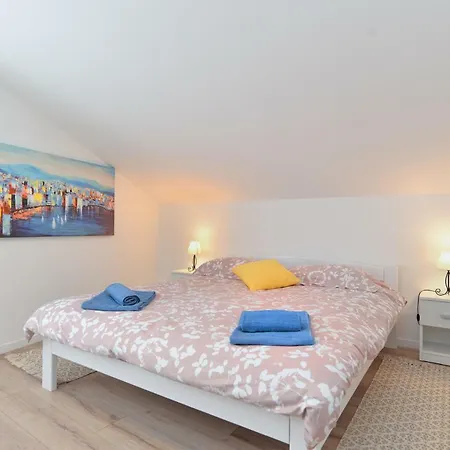 Appartamento Old Street 1845 *